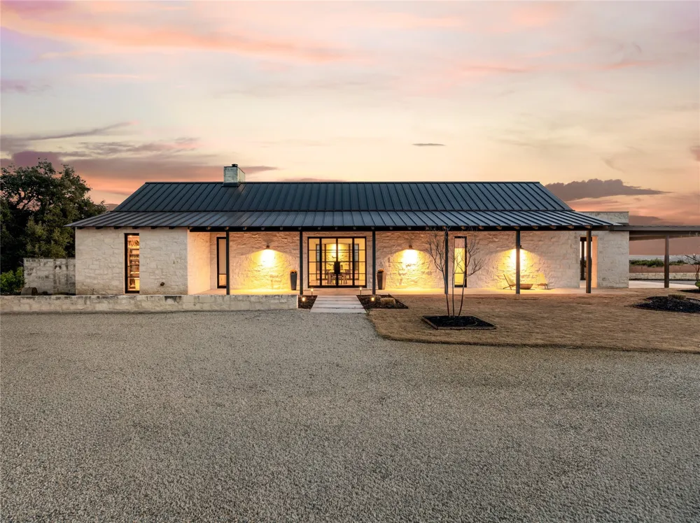 1231 PR 21 Glen Rose, TX 76690