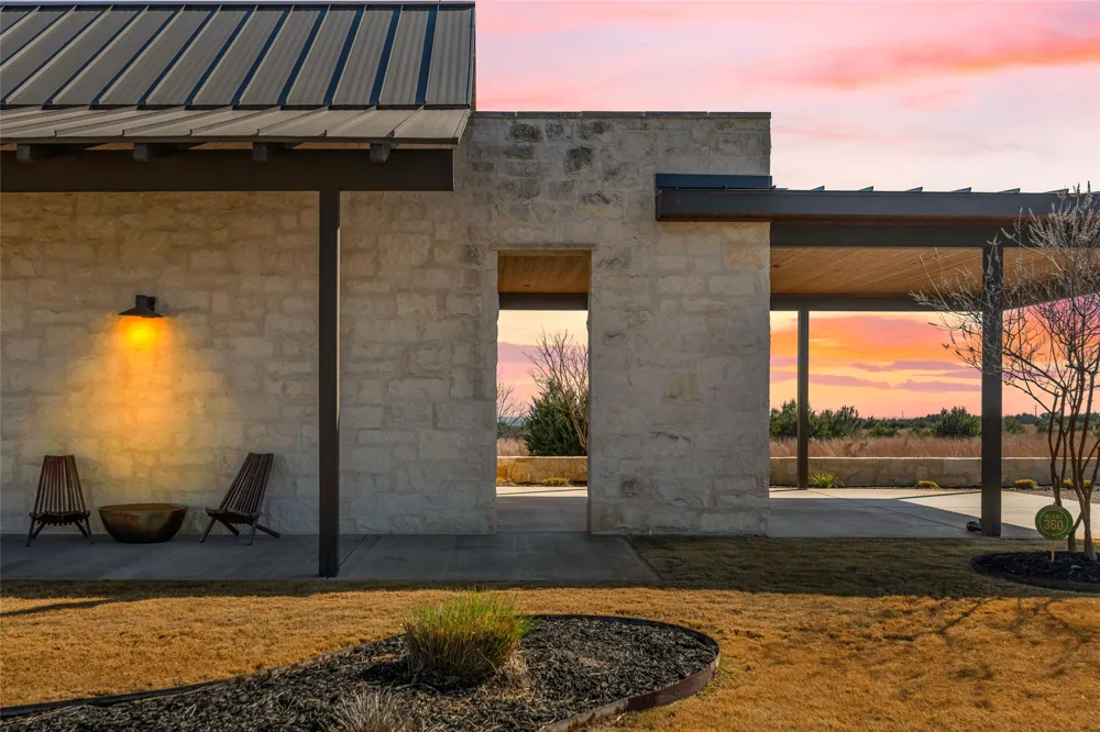 1231 PR 21 Glen Rose, TX 76690