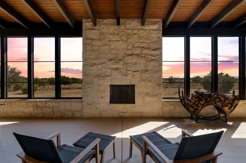 1231 PR 21 Glen Rose, TX 76690