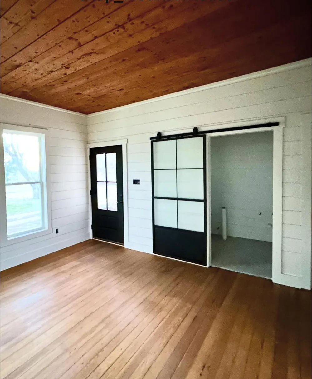 502 Upton Avenue Schulenburg, TX 78956