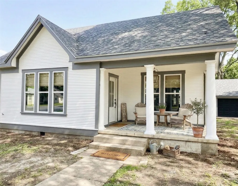 502 Upton Avenue Schulenburg, TX 78956
