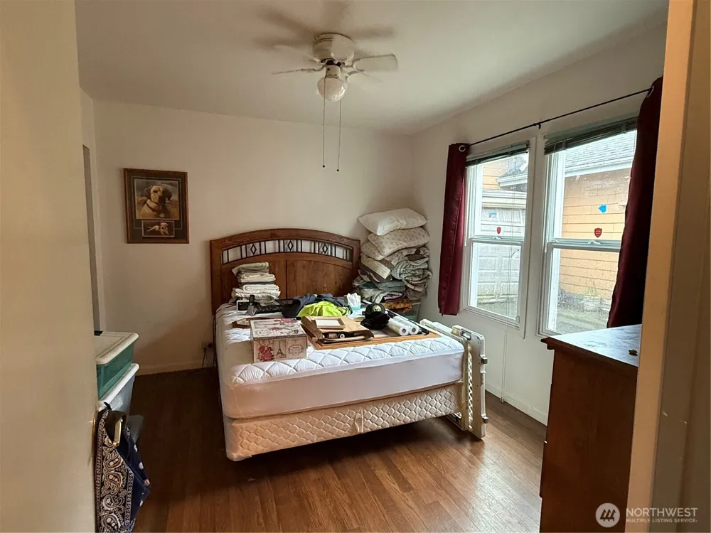 1907 Simpson Avenue Aberdeen, WA 98520