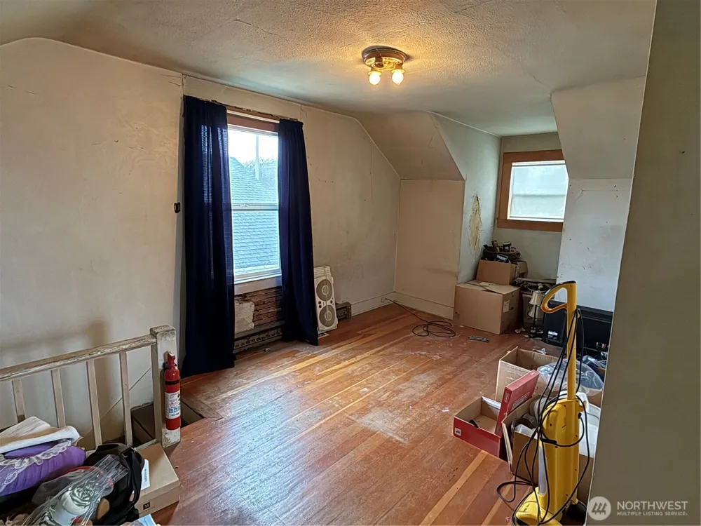 1907 Simpson Avenue Aberdeen, WA 98520