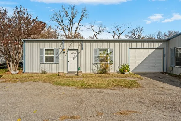 4861 E Highway 199 Reno, TX 76082