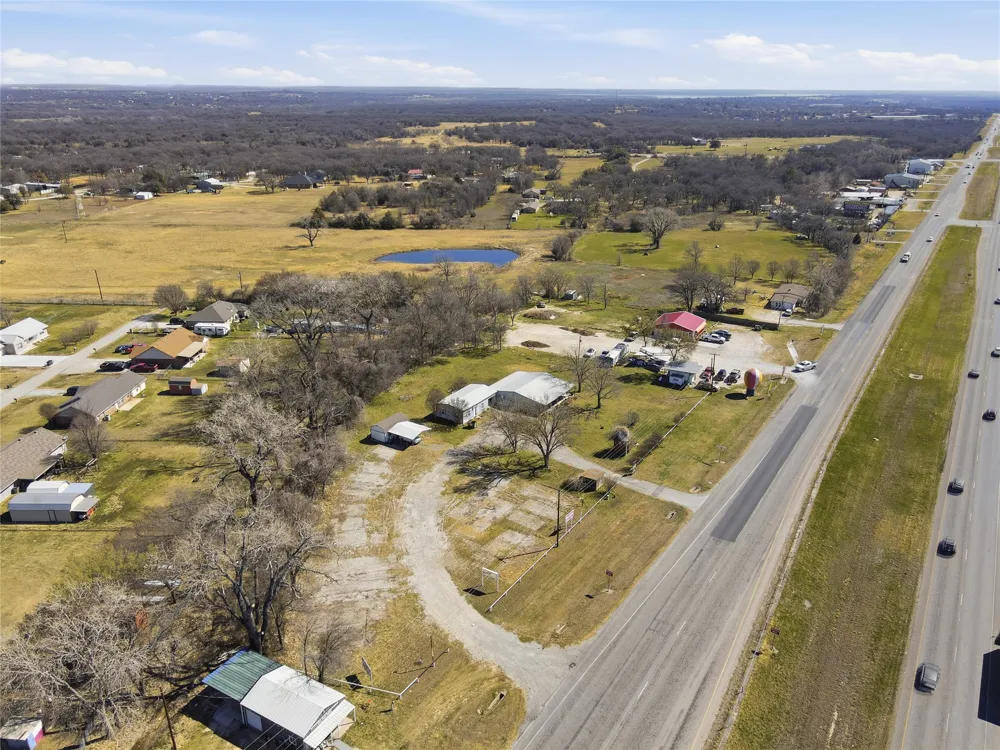 4861 E Highway 199 Reno, TX 76082