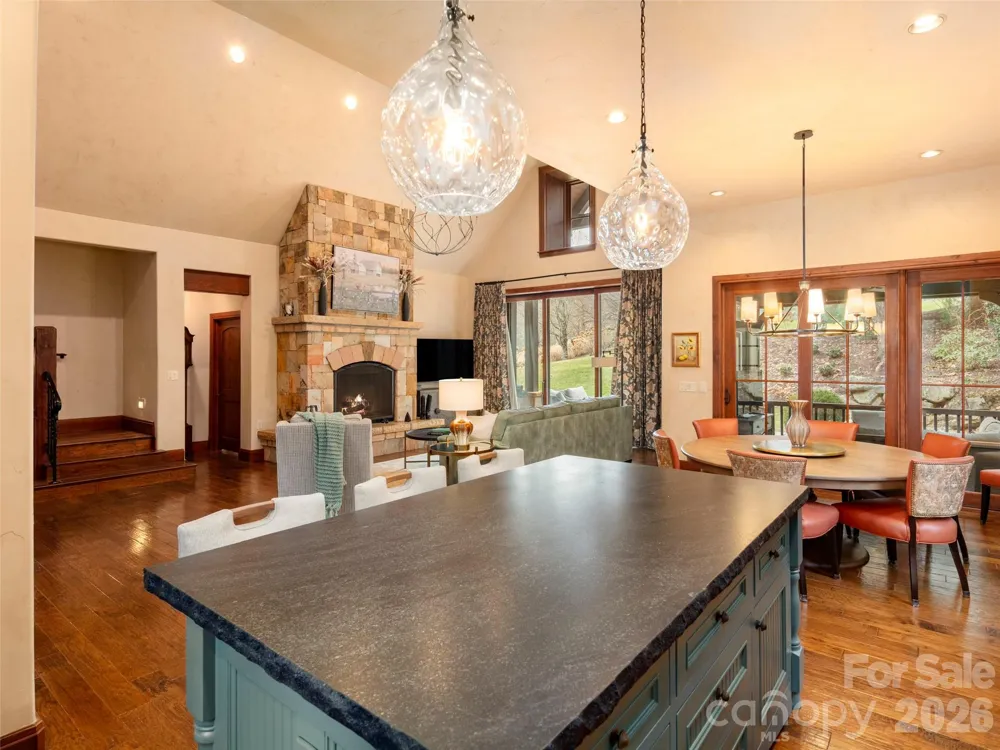 575 Walnut Valley Parkway Arden, NC 28704
