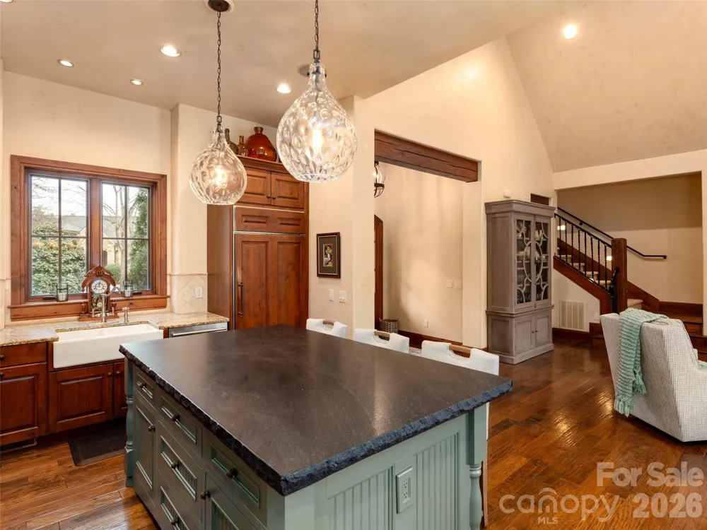 575 Walnut Valley Parkway Arden, NC 28704