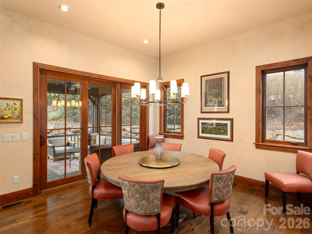 575 Walnut Valley Parkway Arden, NC 28704