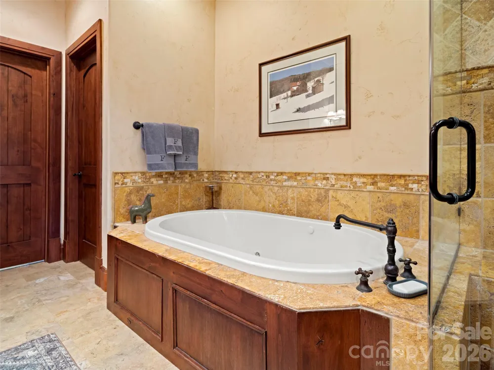 575 Walnut Valley Parkway Arden, NC 28704