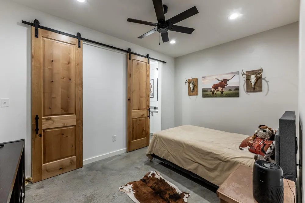 150 Bullyvard Livingston, TX 77351
