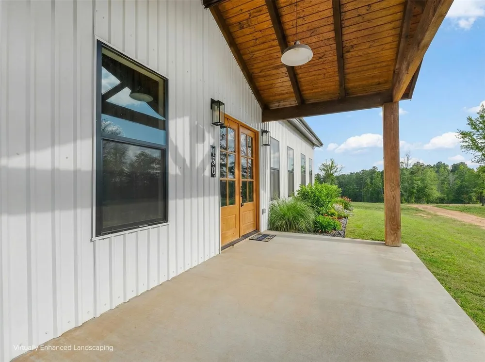 150 Bullyvard Livingston, TX 77351