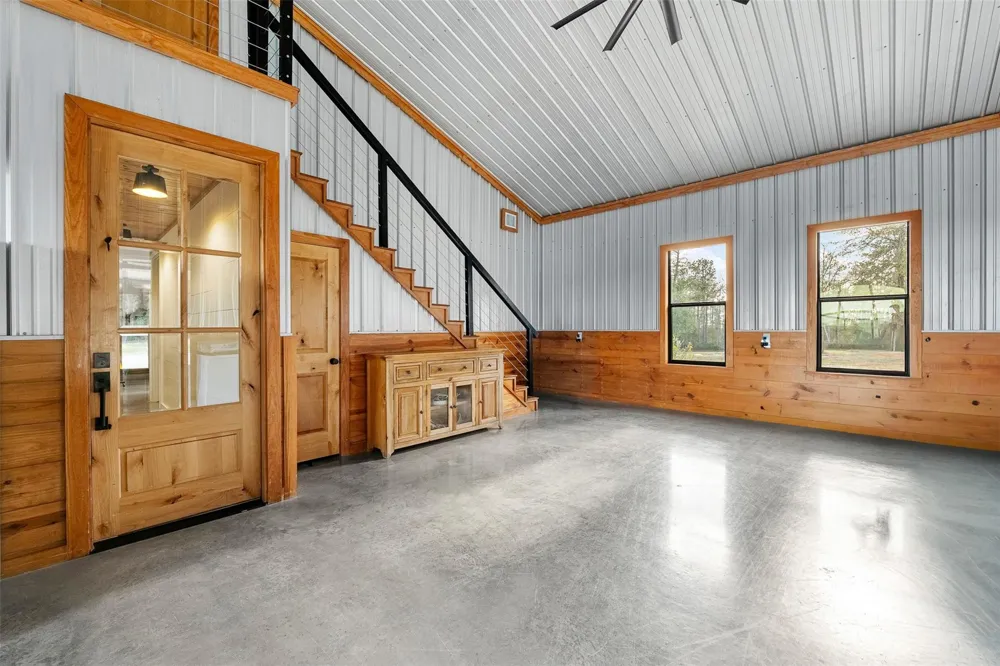 150 Bullyvard Livingston, TX 77351