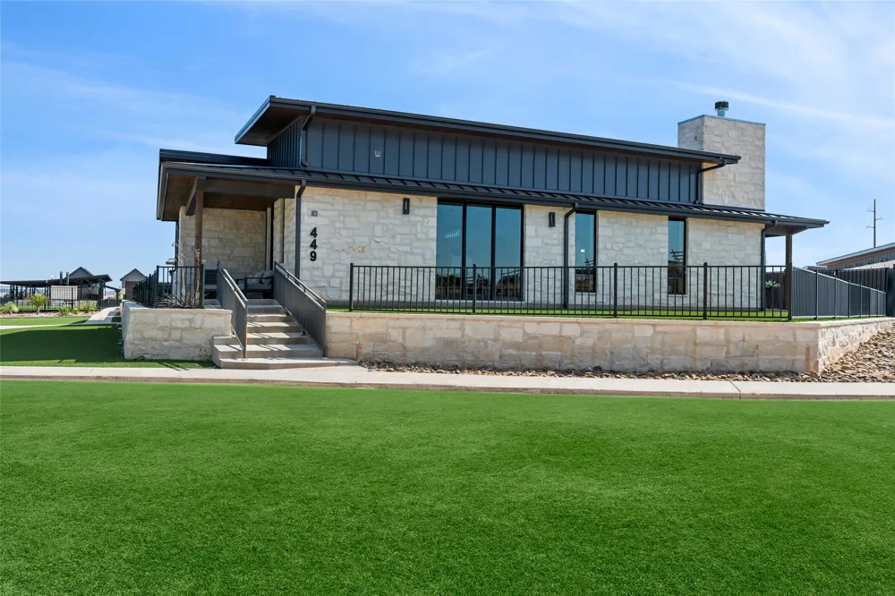 449 Emma Jean Trail Iredell, TX 76649