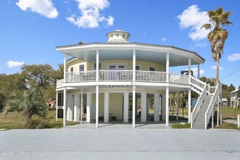 227 Beach Boulevard