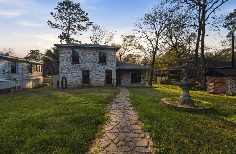 200 Cove View Drive Trinity, TX 75862