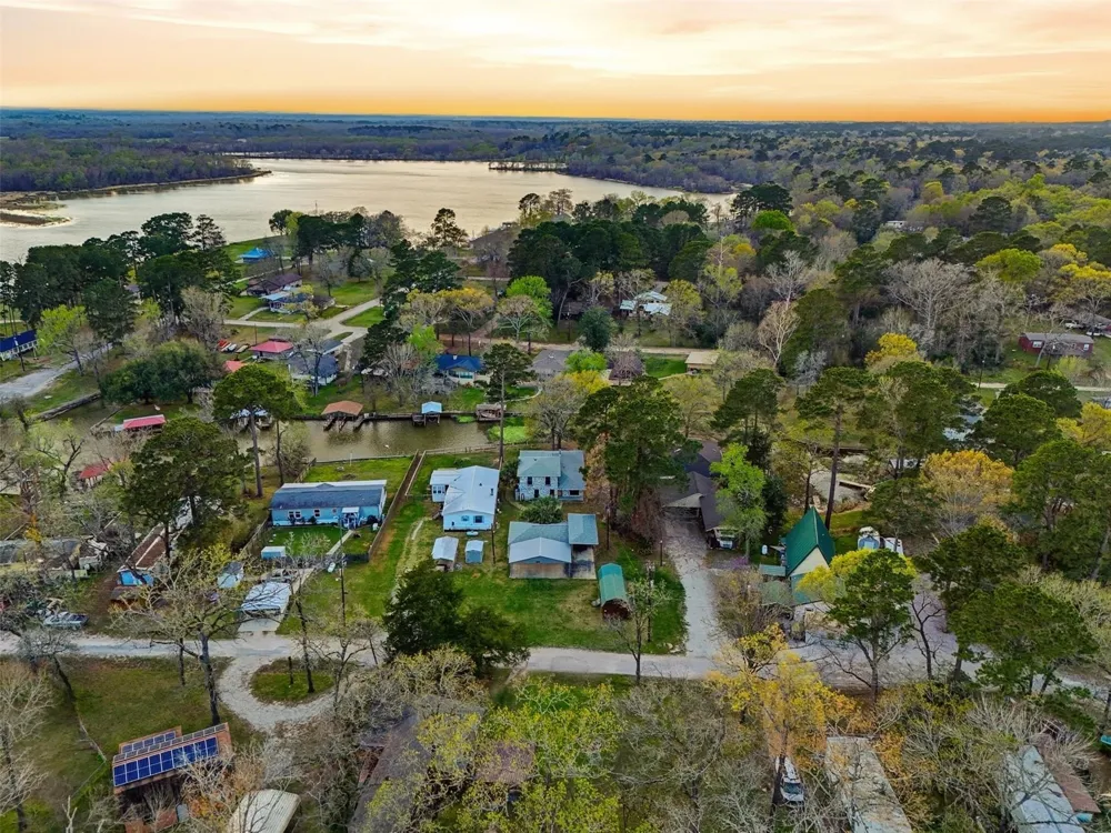 200 Cove View Drive Trinity, TX 75862