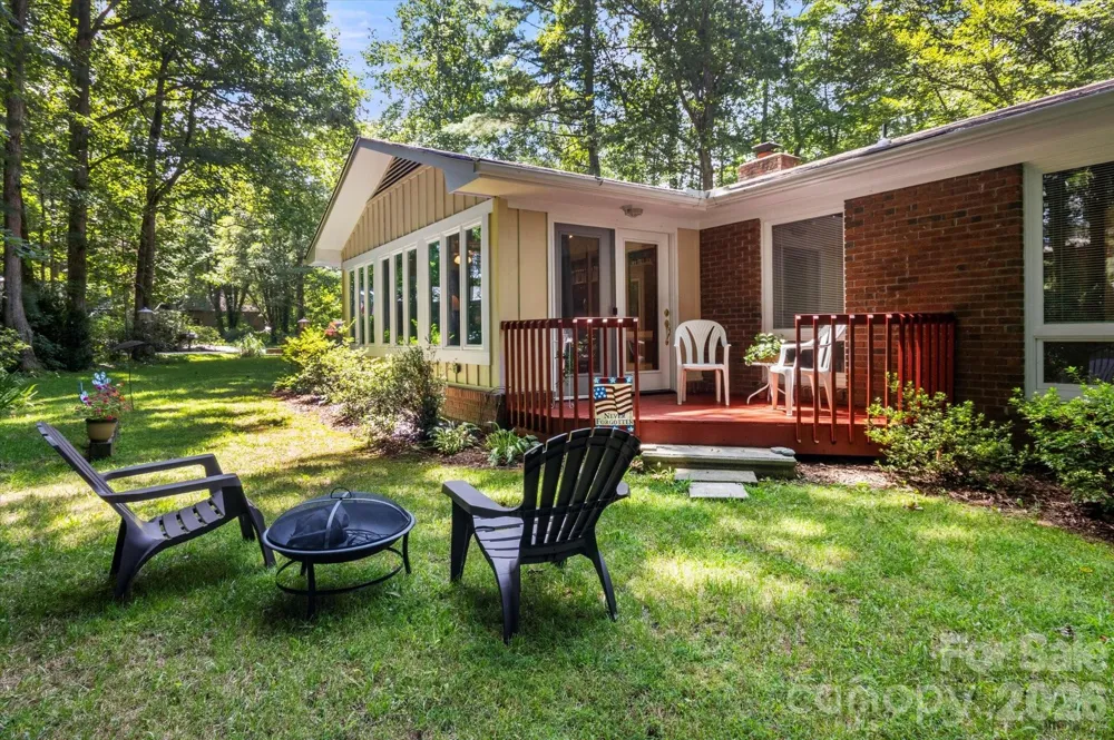 106 E Laurel Lane Etowah, NC 28729