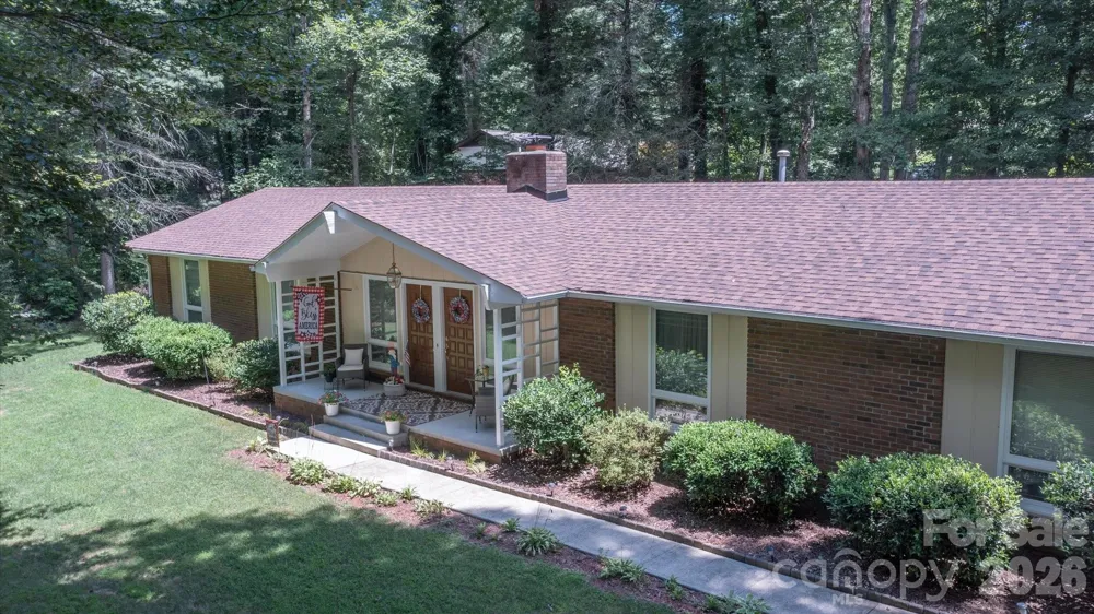 106 E Laurel Lane Etowah, NC 28729