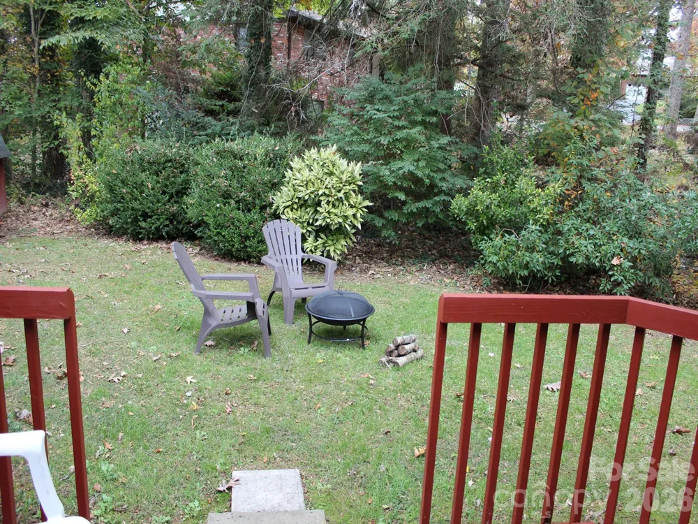 106 E Laurel Lane Etowah, NC 28729