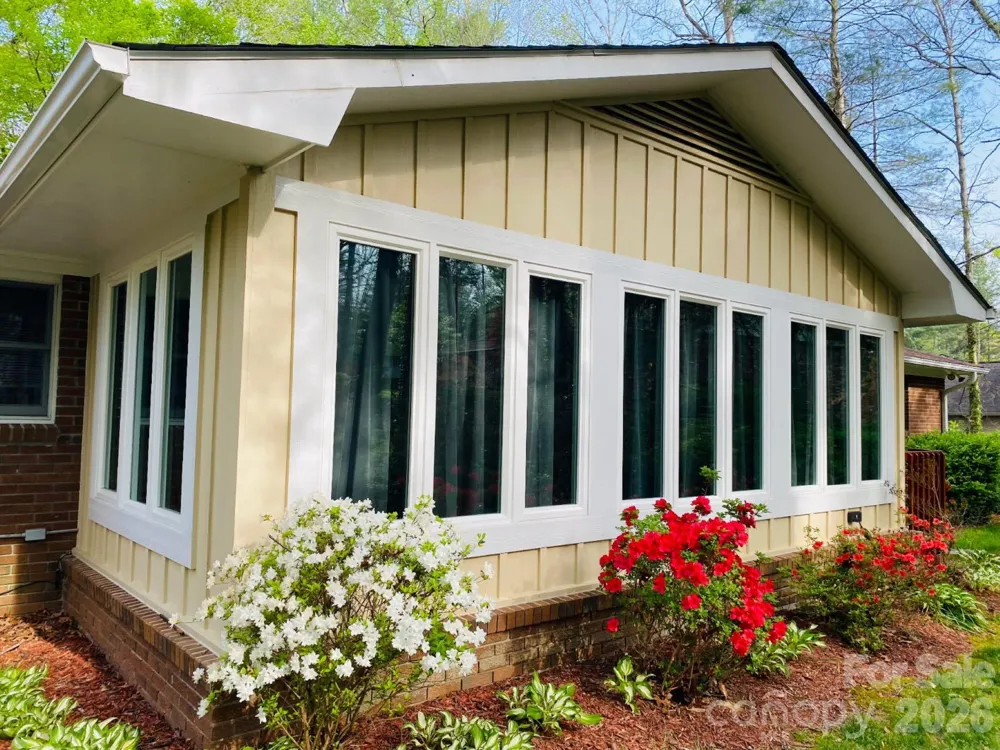 106 E Laurel Lane Etowah, NC 28729