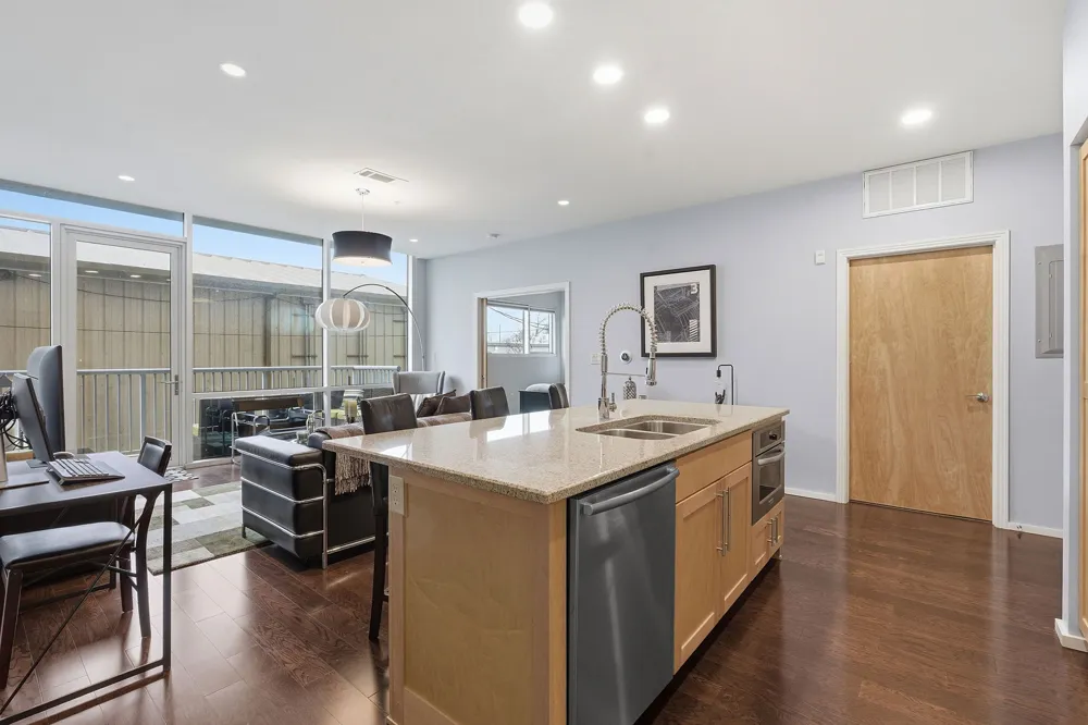 1600 Barton Springs Road #1106 Austin, TX 78704
