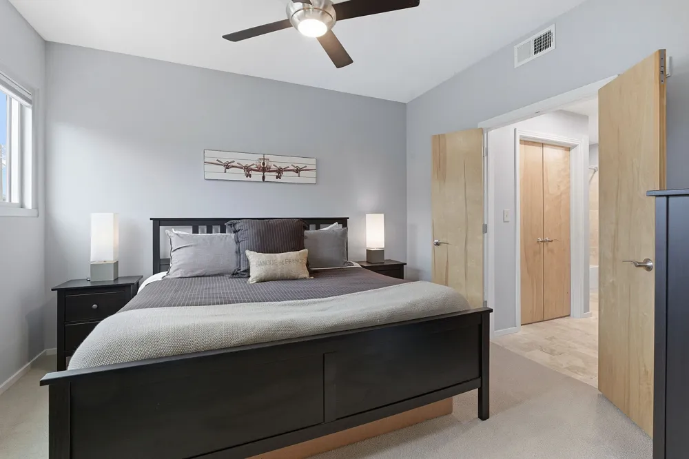 1600 Barton Springs Road #1106 Austin, TX 78704