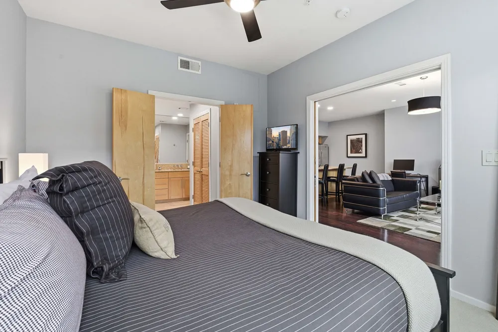 1600 Barton Springs Road #1106 Austin, TX 78704