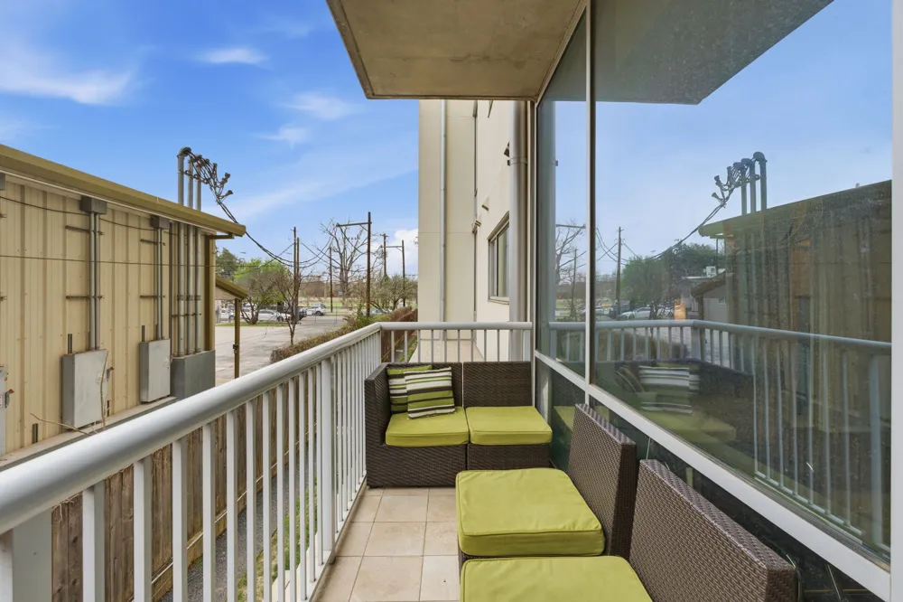 1600 Barton Springs Road #1106 Austin, TX 78704