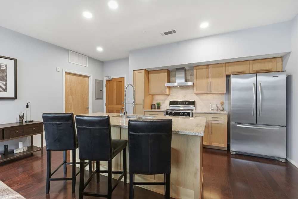 1600 Barton Springs Road #1106 Austin, TX 78704