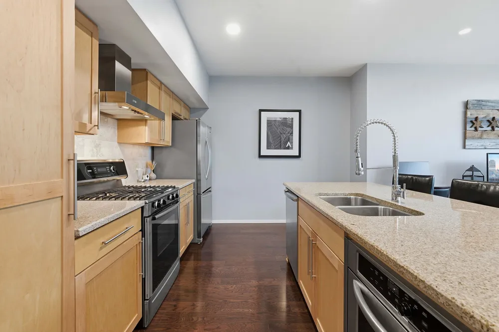 1600 Barton Springs Road #1106 Austin, TX 78704