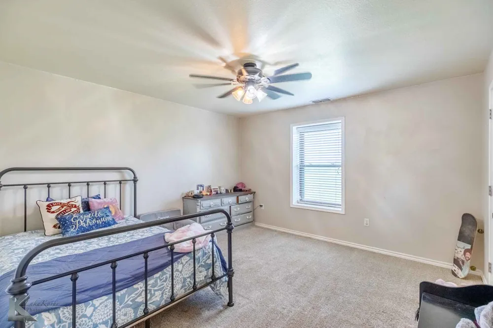 2574 County Road 162 Ovalo, TX 79541
