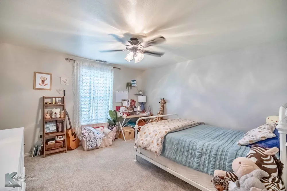 2574 County Road 162 Ovalo, TX 79541