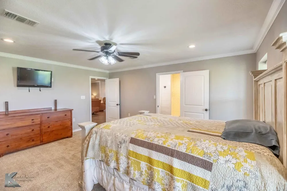 2574 County Road 162 Ovalo, TX 79541