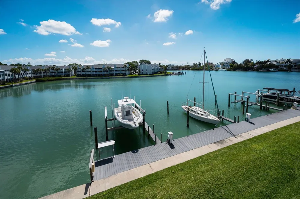 12334 CAPRI CIRCLE Treasure Island, FL 33706