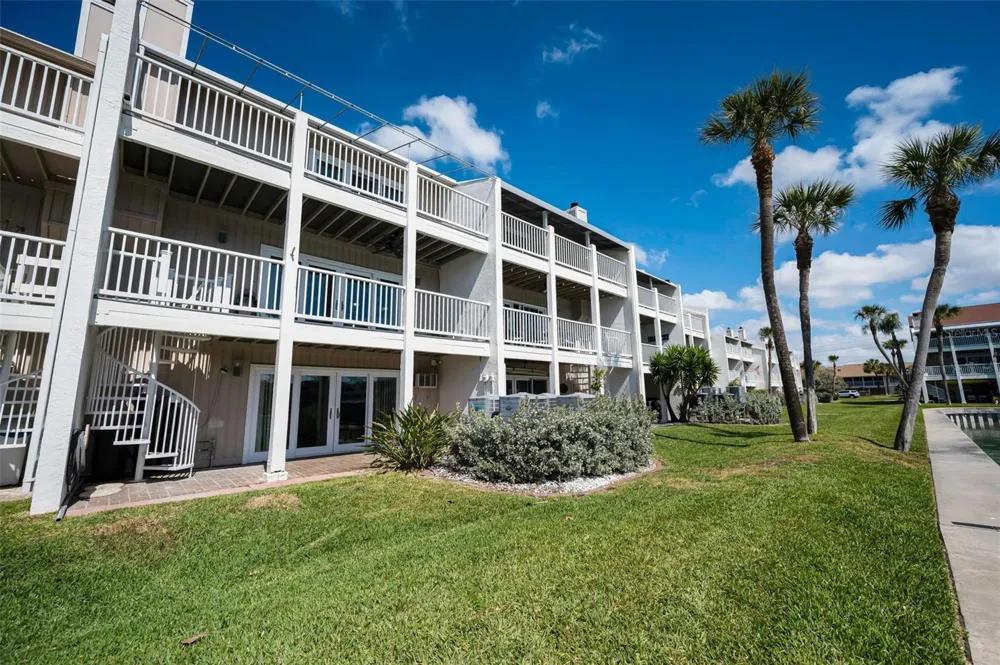 12334 CAPRI CIRCLE Treasure Island, FL 33706
