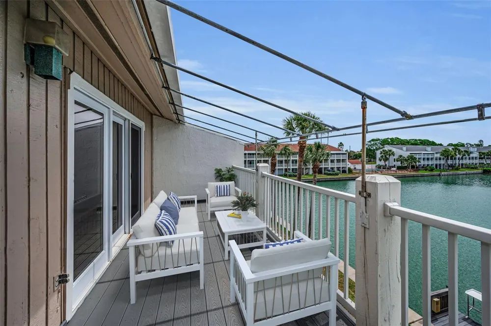 12334 CAPRI CIRCLE Treasure Island, FL 33706