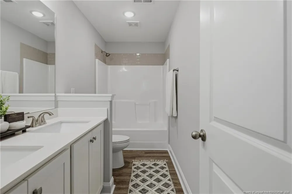 254 Collier Gate Street Linden, NC 28356