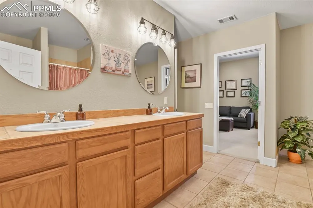 730 Tenderfoot Drive Larkspur, CO 80118