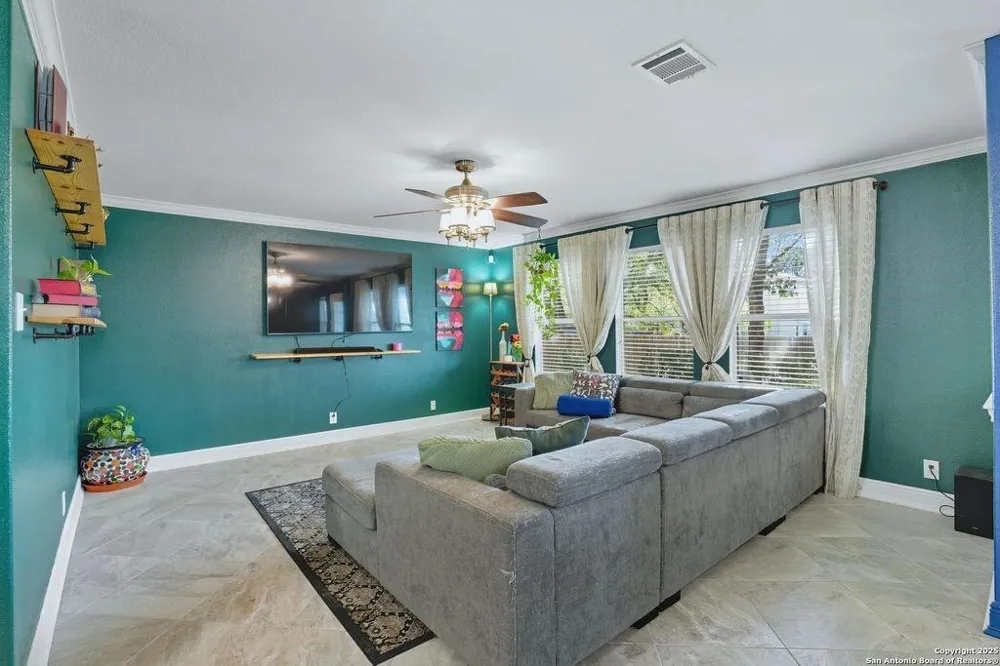 663 Lynx Mountain San Antonio, TX 78251
