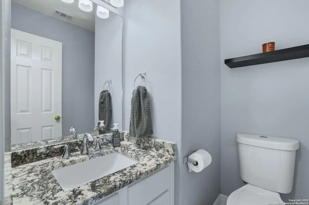 663 Lynx Mountain San Antonio, TX 78251