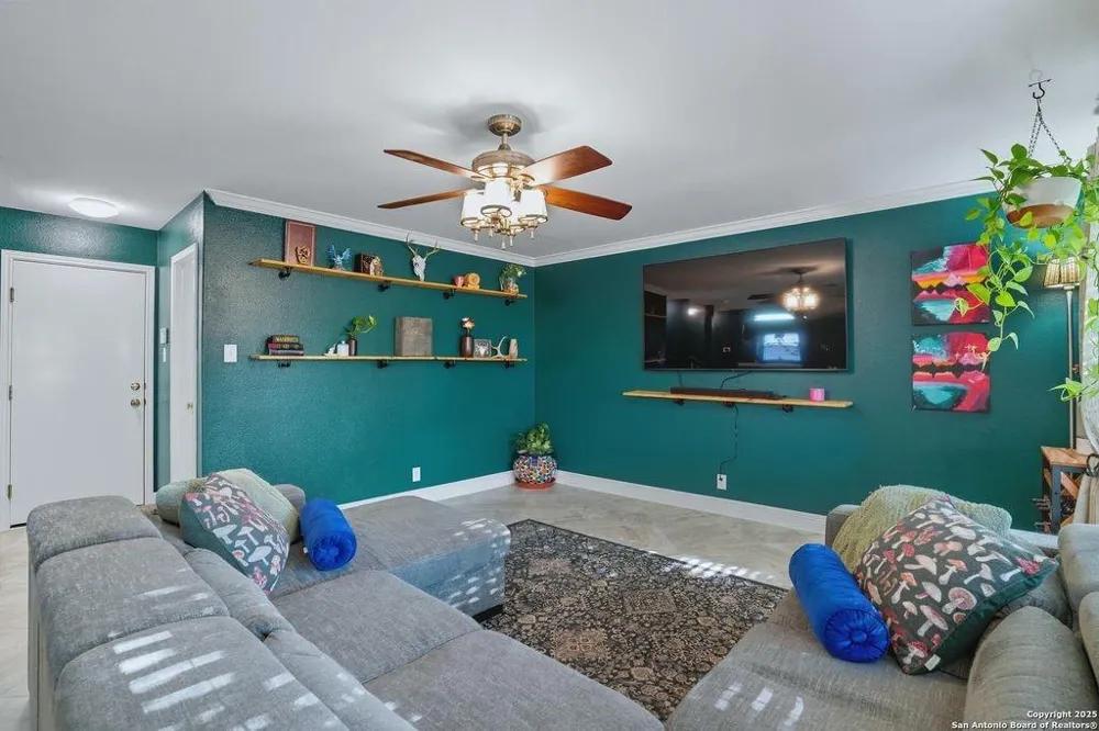 663 Lynx Mountain San Antonio, TX 78251