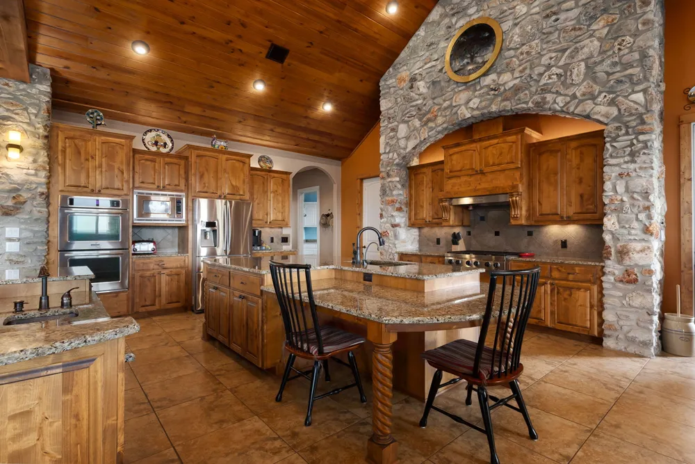 2810 Bridlewood Ranches Dr. San Marcos, TX 78666