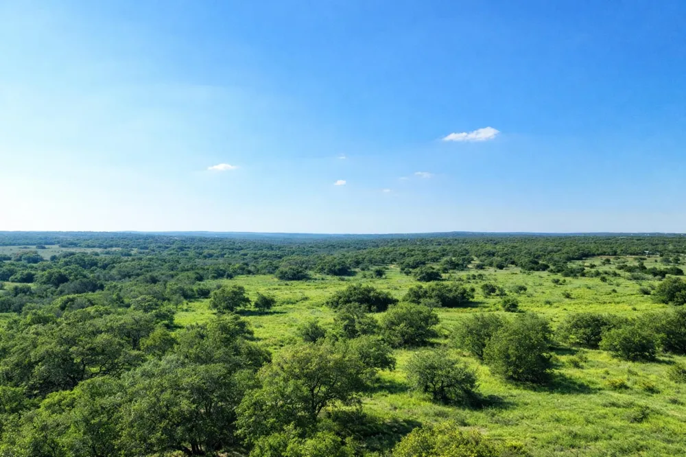 2810 Bridlewood Ranches Dr. San Marcos, TX 78666