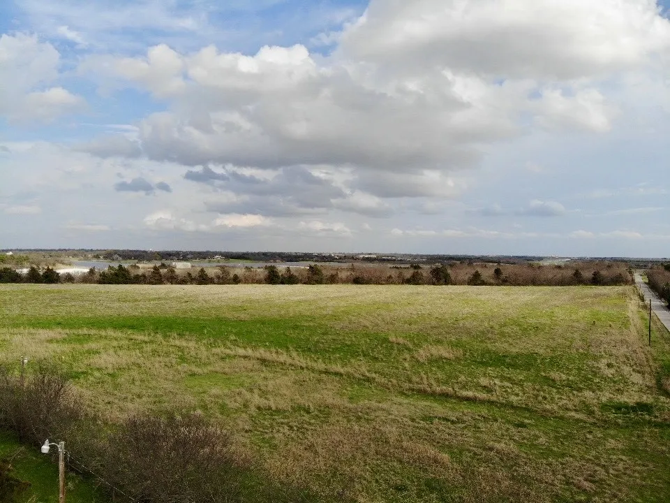 1900 Nesuda Road Ennis, TX 75119