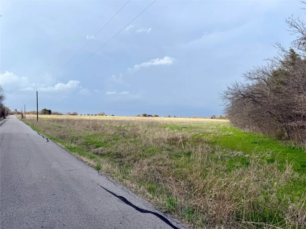 1900 Nesuda Road Ennis, TX 75119