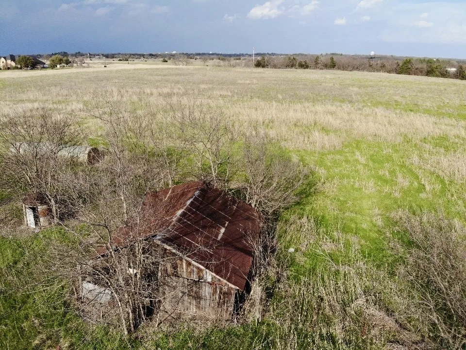 1900 Nesuda Road Ennis, TX 75119