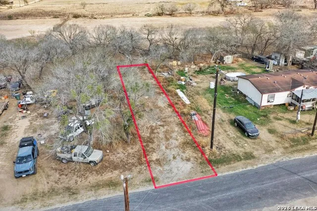 18962 Lagloria Rd Elmendorf, TX 78112