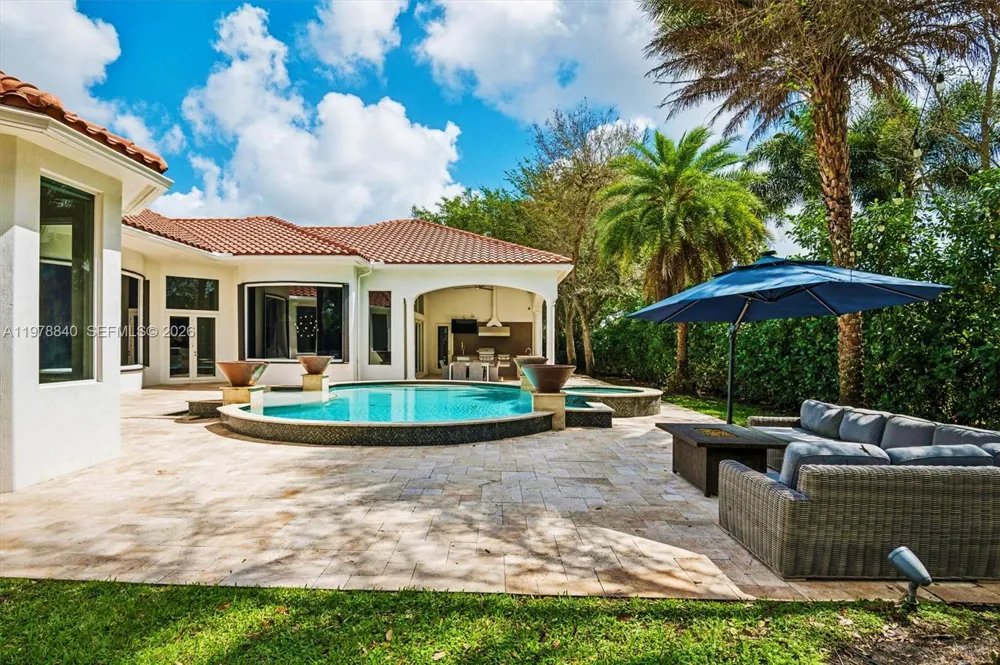 12922 Grand Oaks Dr Davie, FL 33330