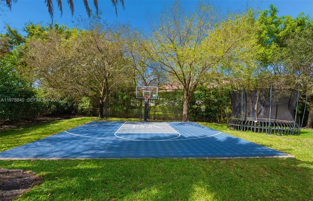 12922 Grand Oaks Dr Davie, FL 33330