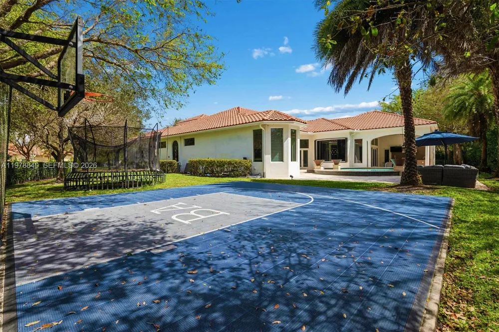 12922 Grand Oaks Dr Davie, FL 33330